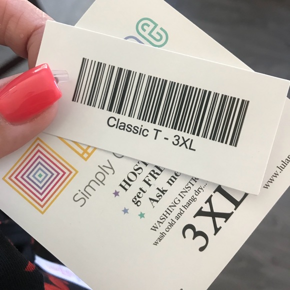 BNWT XXXL Floral Lularoe Classic Tee - Picture 4 of 5